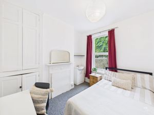 BEDROOM- click for photo gallery